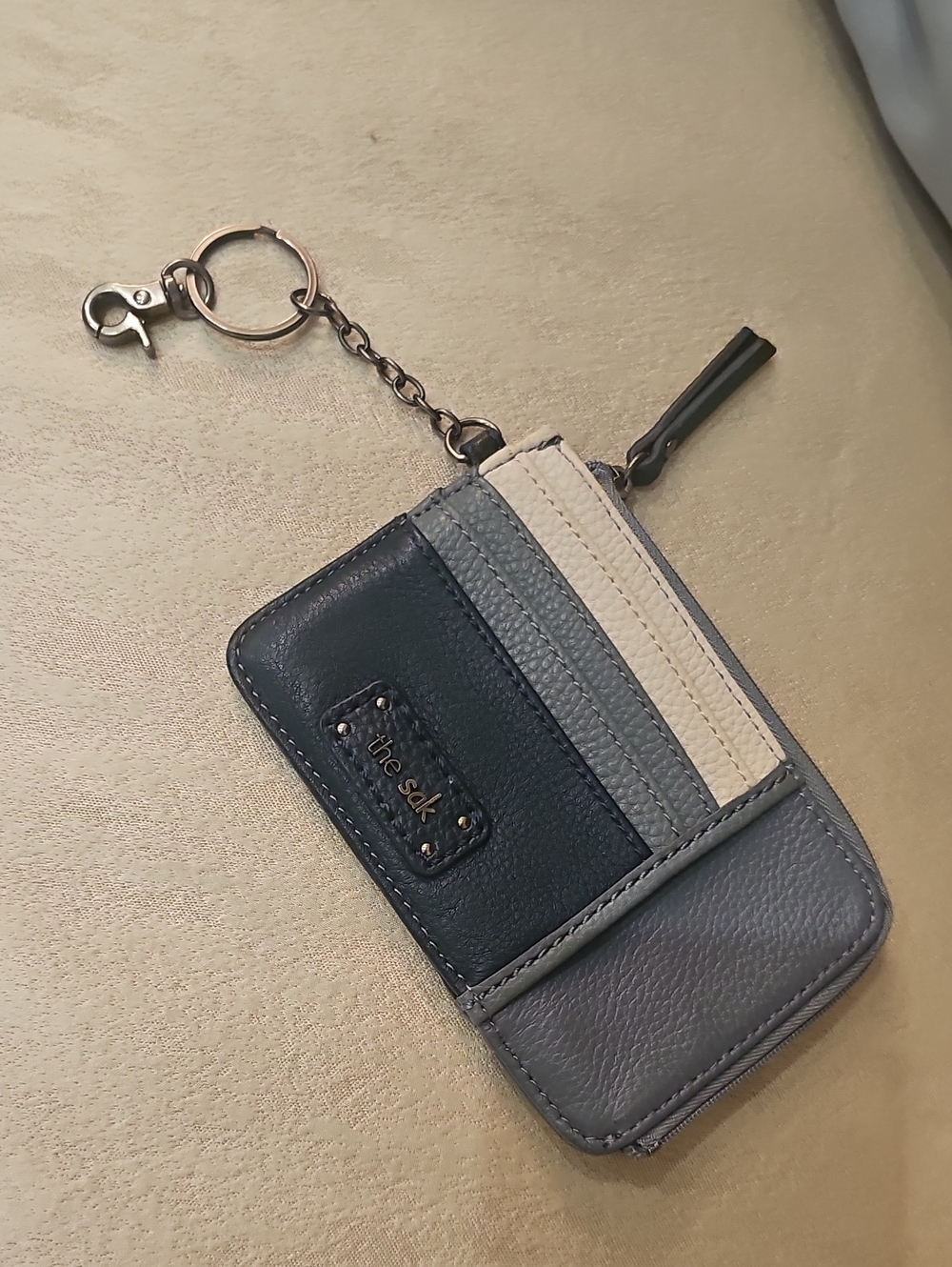 The Sak Leather Key & Card Holder in Navy, Light Gray & Cream